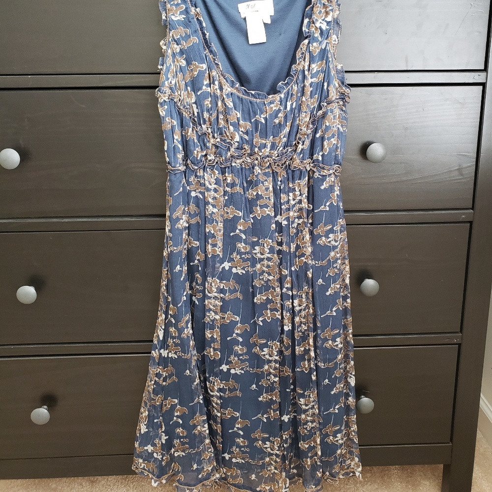Dress - Picture 3 of 4
